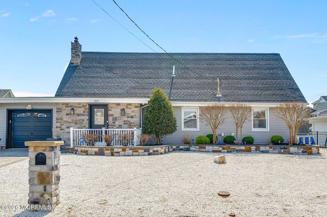 321 Stephan Avenue, Toms River, NJ 08753