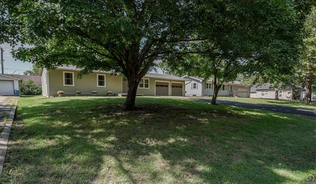 123 Lincoln AVE, Holton, KS 66436