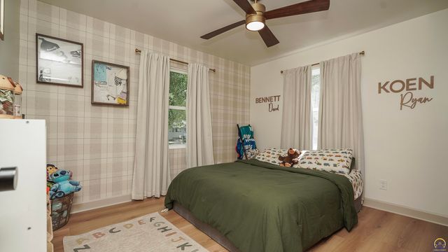 123 Lincoln AVE, Holton, KS 66436