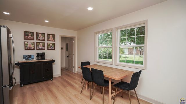 123 Lincoln AVE, Holton, KS 66436