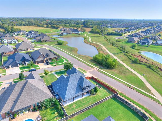 604 Maple Hill Road, Norman, OK 73069