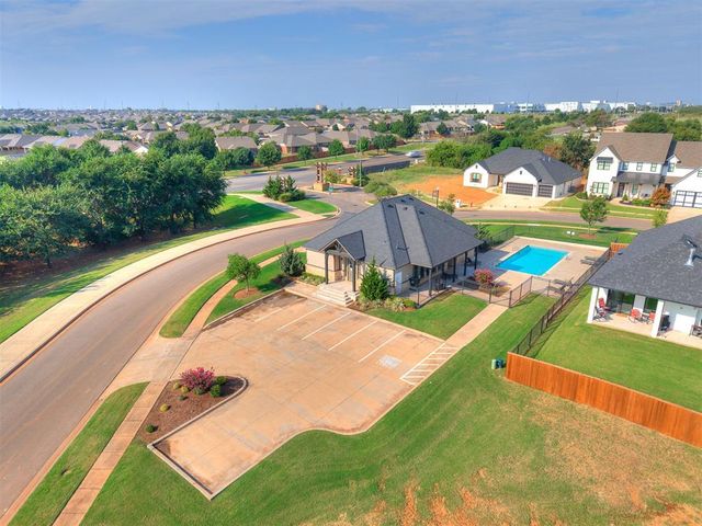 604 Maple Hill Road, Norman, OK 73069