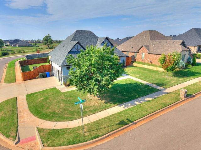 604 Maple Hill Road, Norman, OK 73069