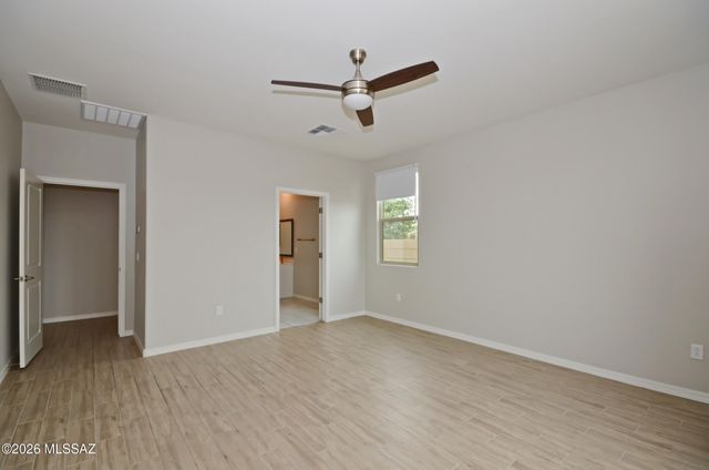 8854 E Stone Meadow Circle, Tucson, AZ 85730