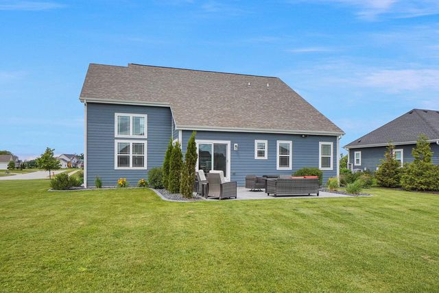 35233 Walleye COURT, Oconomowoc, WI 53066