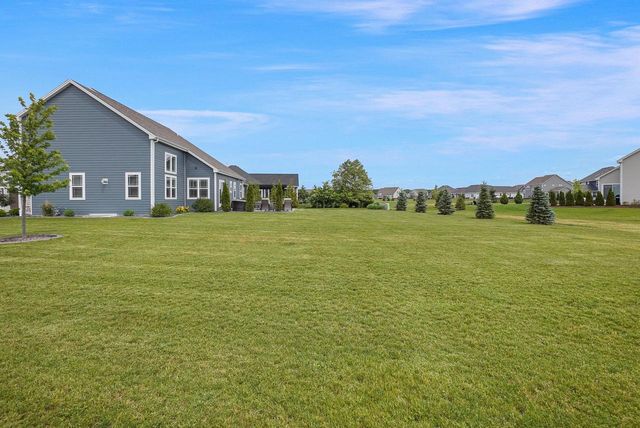 35233 Walleye COURT, Oconomowoc, WI 53066