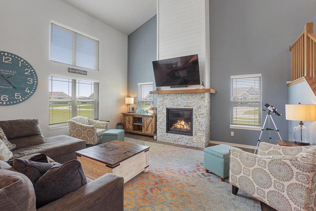 35233 Walleye COURT, Oconomowoc, WI 53066