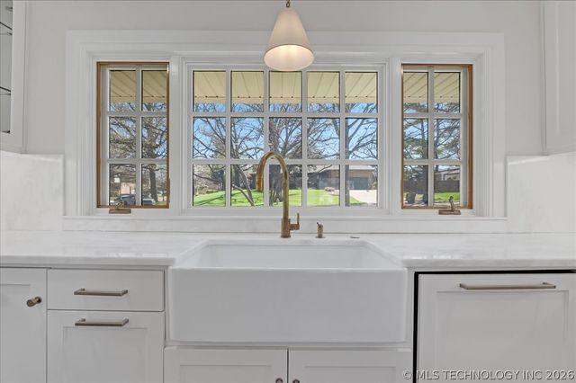 3138 S Zunis Place, Tulsa, OK 74105