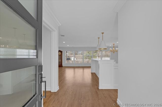 3138 S Zunis Place, Tulsa, OK 74105