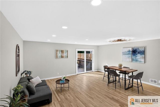 23 Thistle Court, Old Bridge, NJ 07747