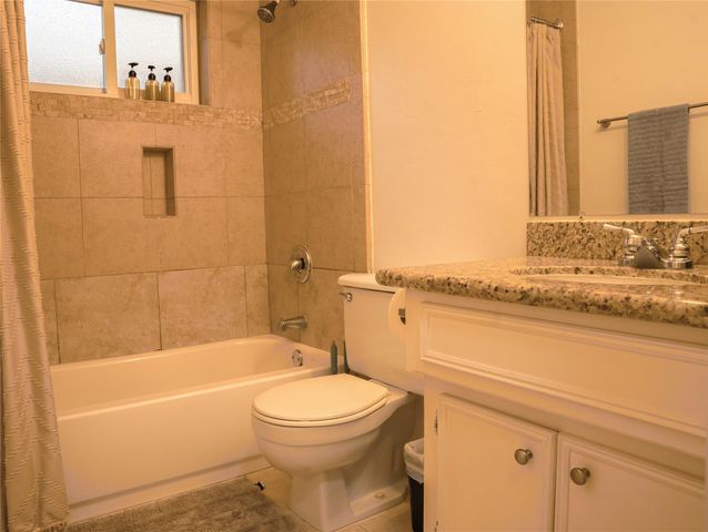 36 S High Oaks Circle S, The Woodlands, TX 77380
