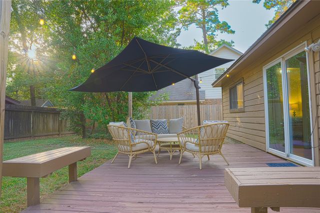 36 S High Oaks Circle S, The Woodlands, TX 77380