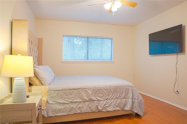 36 S High Oaks Circle S, The Woodlands, TX 77380