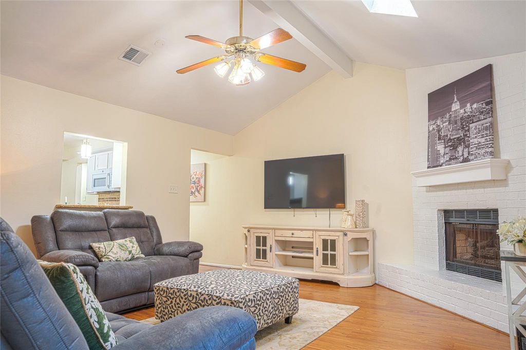 36 S High Oaks Circle S, The Woodlands, TX 77380