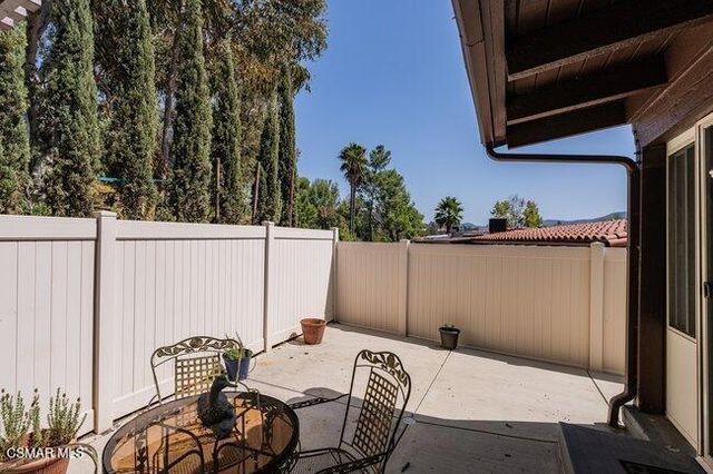 784 N Woodlawn Drive, Thousand Oaks, CA 91360