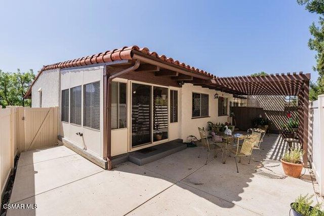 784 N Woodlawn Drive, Thousand Oaks, CA 91360