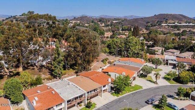 784 N Woodlawn Drive, Thousand Oaks, CA 91360