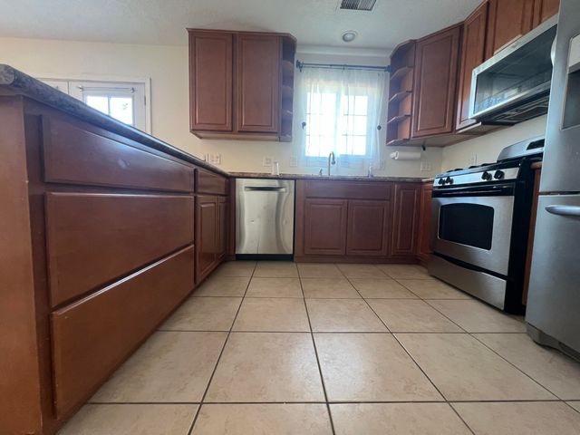 6116 Cloudcroft Road NW, Albuquerque, NM 87105