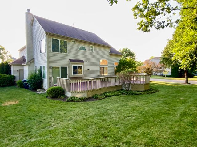 735 Ravinia Drive, Gurnee, IL 60031