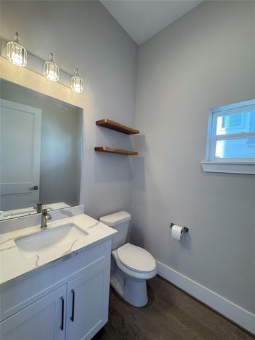 1611 Parker Street, Houston, TX 77007