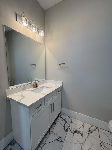 1611 Parker Street, Houston, TX 77007