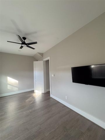 1611 Parker Street, Houston, TX 77007