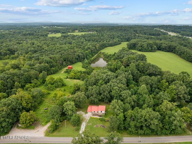 442 Bowman Loop, Crossville, TN 38571