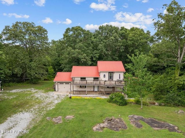442 Bowman Loop, Crossville, TN 38571