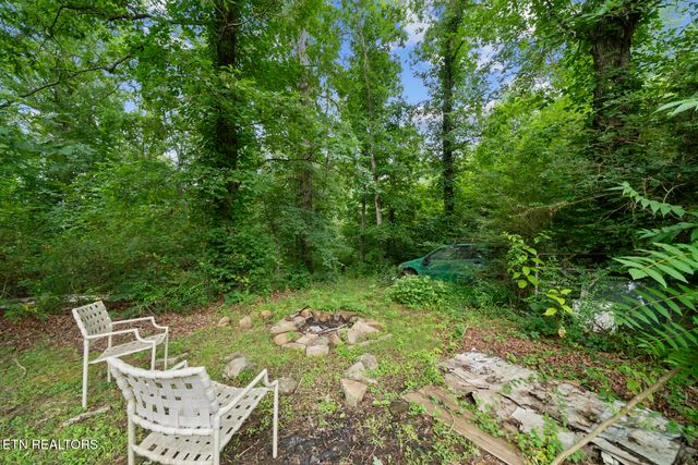 442 Bowman Loop, Crossville, TN 38571