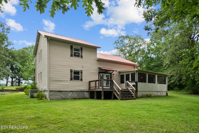 442 Bowman Loop, Crossville, TN 38571