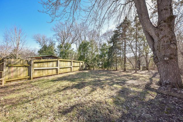 3551 S Woodland COURT, New Berlin, WI 53146