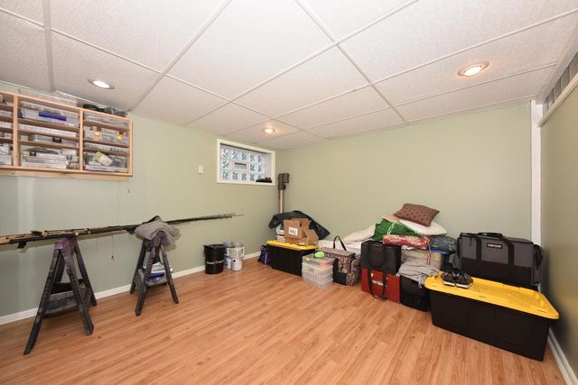 3551 S Woodland COURT, New Berlin, WI 53146