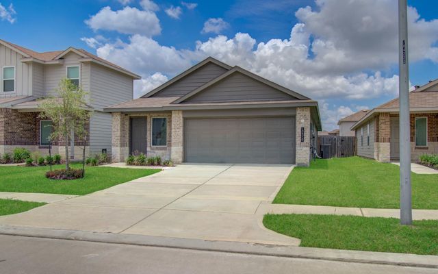 12319 Lariat Run Drive, Houston, TX 77014
