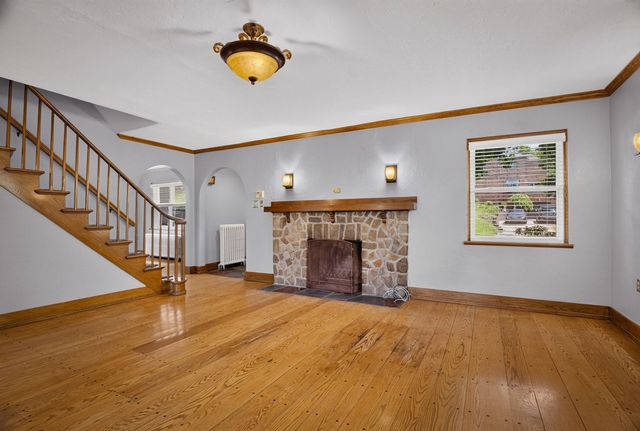 61 Roycroft AVENUE, Mt Lebanon, PA 15228