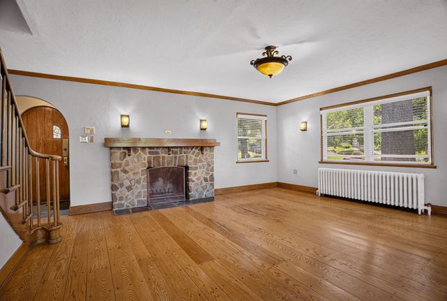 61 Roycroft AVENUE, Mt Lebanon, PA 15228