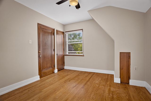 61 Roycroft AVENUE, Mt Lebanon, PA 15228