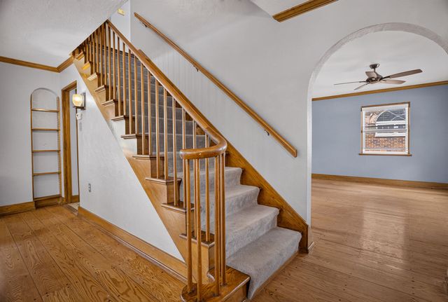61 Roycroft AVENUE, Mt Lebanon, PA 15228