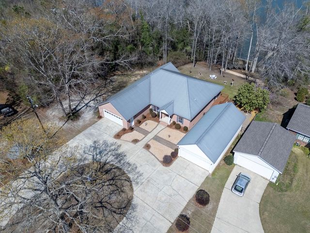 245 Cove Dr, Abbeville, AL 36310