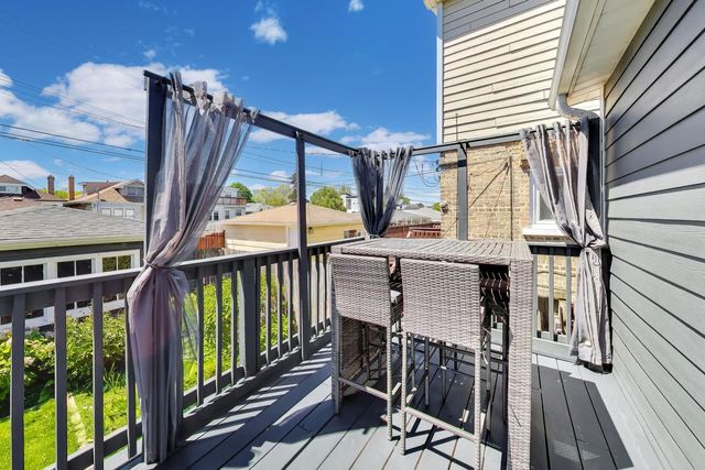 4046 N Major Avenue, Chicago, IL 60634