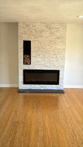 39 Westport Rd, Worcester, MA 01605