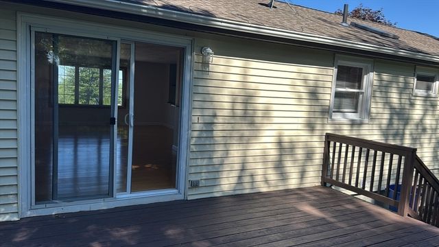 39 Westport Rd, Worcester, MA 01605