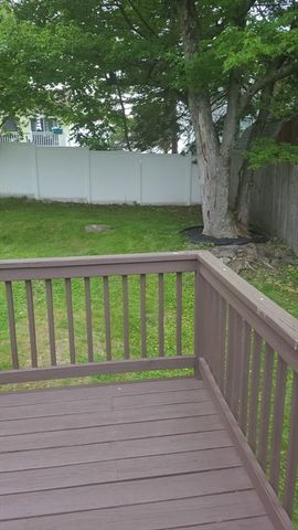 39 Westport Rd, Worcester, MA 01605