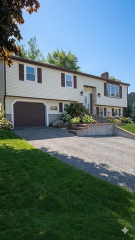 39 Westport Rd, Worcester, MA 01605