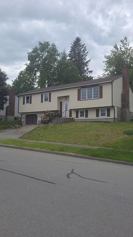 39 Westport Rd, Worcester, MA 01605