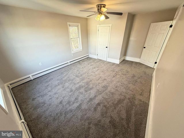 207 S SAINT JOHN ST, Schuylkill Haven, PA 17972