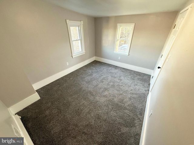 207 S SAINT JOHN ST, Schuylkill Haven, PA 17972