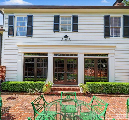 1401 Queens Road W, Charlotte, NC 28207