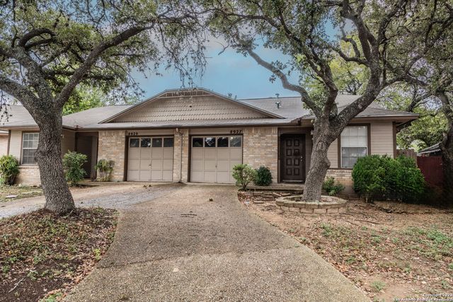 8927 Emerald Spring, San Antonio, TX 78250