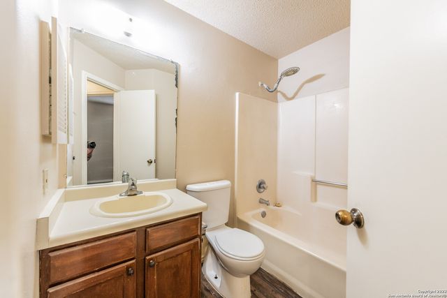 8927 Emerald Spring, San Antonio, TX 78250