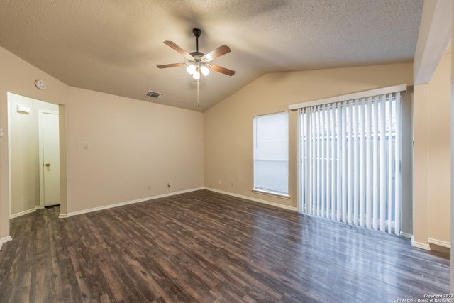 8927 Emerald Spring, San Antonio, TX 78250